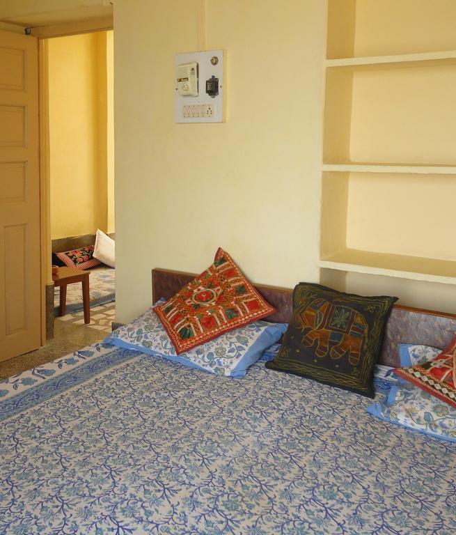 Hotel Temple View Jaisalmer Quarto foto